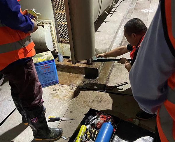 1651718679117786.jpeg 設(shè)備室認(rèn)真做好換季維保工作2.jpeg