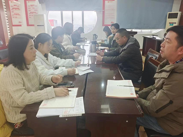 1677035839789633.png 第二黨支部召開(kāi)黨員會(huì)議.png