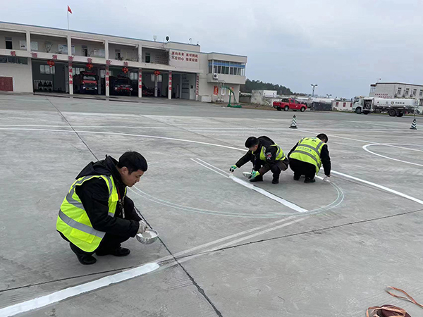 1677484166129095.jpg 211677484052_.jpg